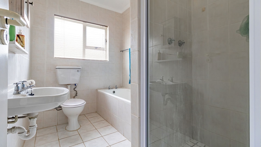 2 Bedroom Property for Sale in Strand South Western Cape